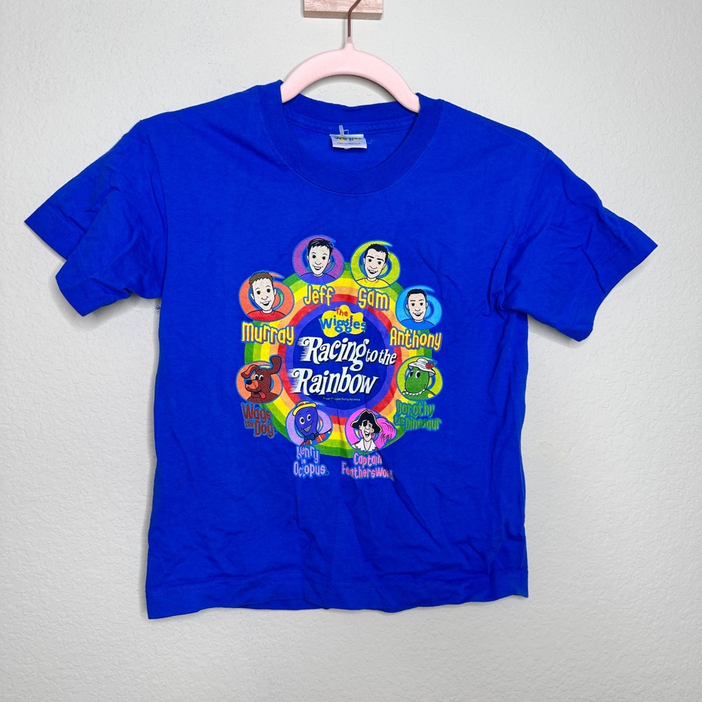 The Wiggles‎ Racing to the Rainbow Blue Graphic T-Shirt Youth Small 2007 Vintage